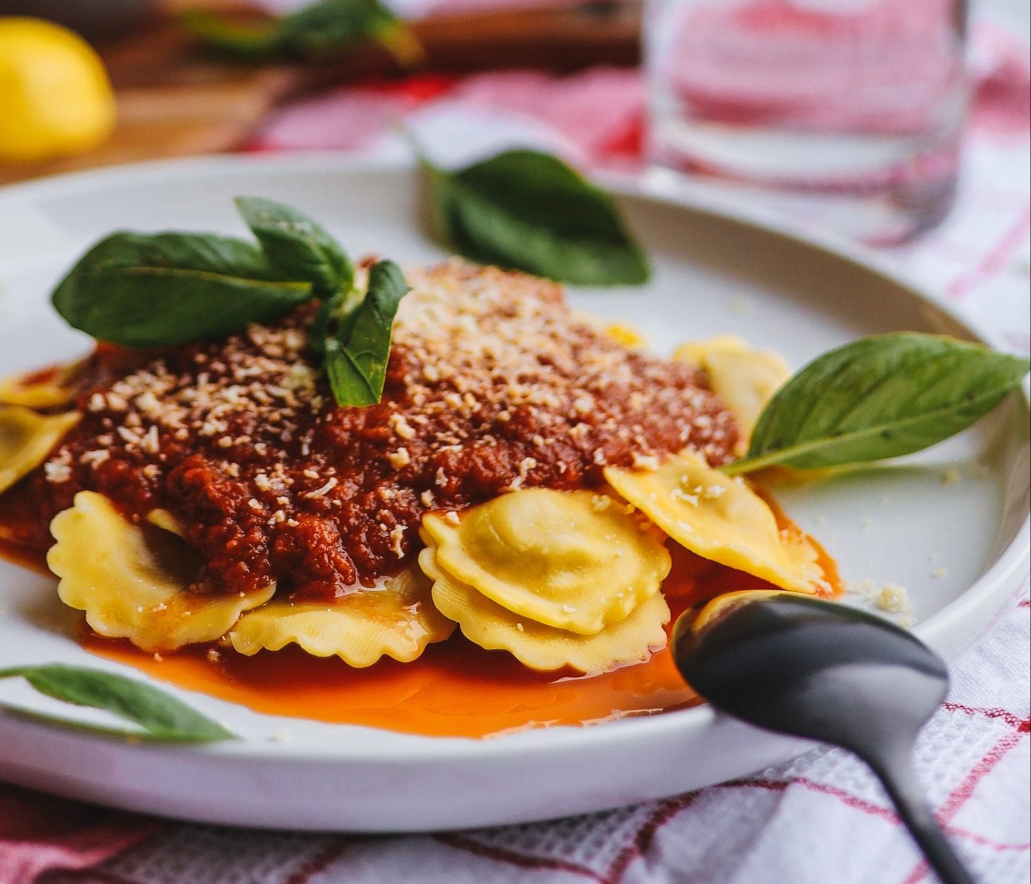 Salad Servers Moves to Home Delivery and Family Meals! North Sydney